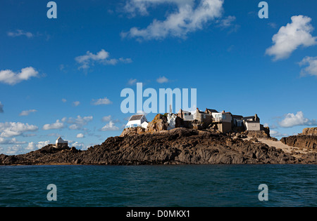 Fischerhäuser auf Ecrehous Insel Jersey, Kanalinseln, UK Stockfoto