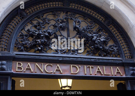 Banca d ' Italia vor dem Eingang Venedig Italien Stockfoto