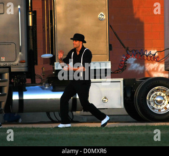 Mark jährlicher die Cast und Crew von "Glee" am Set, die Dreharbeiten zu der nächsten Saison Los Angeles, Kalifornien - 24.08.10 Stockfoto