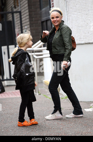 Gail Porter verlässt die ITV Studios London, England - 25.08.10 Stockfoto