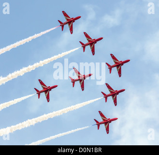 Rote Pfeile fliegen anzeigen Bournemouth-Dorset. Stockfoto