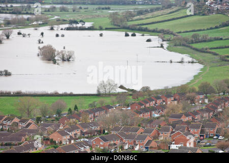 Vereinigtes Königreich-November 27th. Hochwasser in den Bereichen rund um das Glastonbury Tor auf der Somerset Levels. Foto von erhöhten Glastonbury Tor, Glastonbury, Somerset, England. Stockfoto