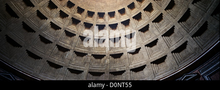 Die Decke des Pantheon, Rom, wurde ursprünglich als Tempel aller Götter des antiken Roms. Italien. Stockfoto