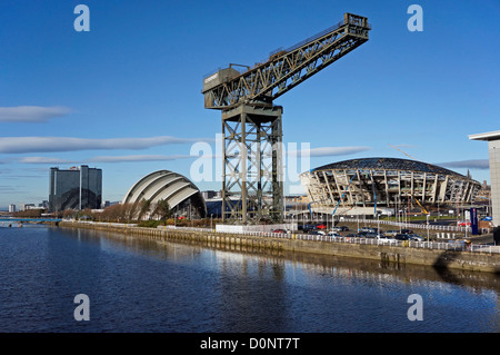 Bau ist auf die neue Scottish National Arena (The Hydro) in SECC in Glasgow mit Finnieston Crane Centre voran. Stockfoto