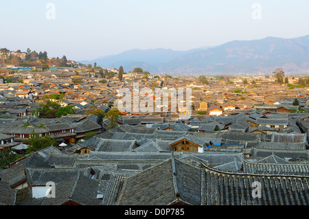 Dächer von Lijiang alte Stadt, Provinz Yunnan, china Stockfoto