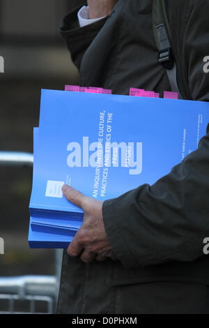 LEVENSON Bericht LEVESON INQUIRY: Kultur Praxis- und Ethik der Presse LONDON ENGLAND UK 29. November 2012 Stockfoto