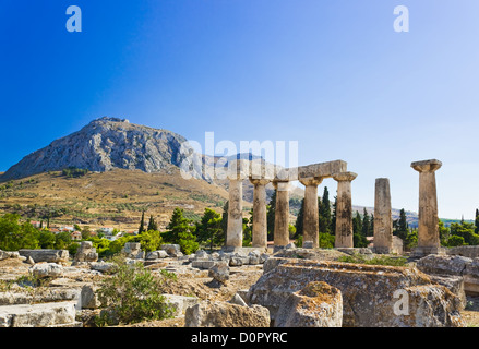 Ruinen des Tempels in Korinth, Griechenland Stockfoto