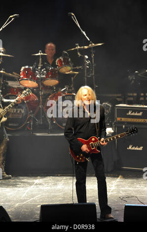 Bournemouth, UK. 29. November 2012. Die Band bei einem Gig in Bournemouth. Stockfoto