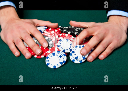 Chips auf dem Tisch. Stockfoto