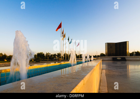 Märtyrer-Denkmal am Sami Abdul Rahman Park. Arbil, Region Kurdistan Irak Stockfoto