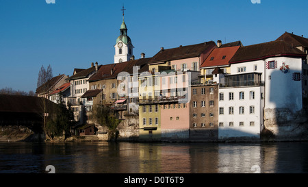 Aare, Altstadt, Fluss, Häuser, Wohnungen, Kanton Solothurn, Kirchturm, Olten, Schweiz, Stadt, Stadt, Stockfoto