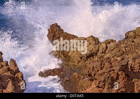 Spanien Lanzaroti El Golfo brechenden Wellen Stockfoto