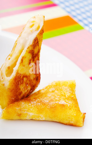 Frikadellen mit Quark in der Platte Stockfoto