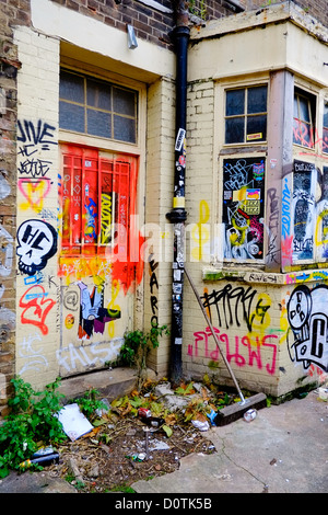 Brick Lane Stadtteil von London ist eine Brutstätte für moderne Straßenkunst Stockfoto