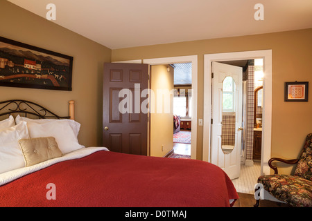 Einladende Schlafzimmer Interior, USA Stockfoto