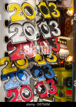 2013 frohes neues Neuheit Gläser, Souvenir-Shop, NYC Stockfoto