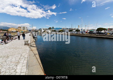 Blick über den Yachthafen von Viareggio in der Toskana, Italien Stockfoto
