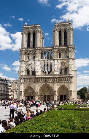 Frankreich, Europa, Reisen, Paris, Stadt, Notre Dame, Architektur, Dom, Geschichte, Menschen, Skyline, Tourismus, Unesco Stockfoto