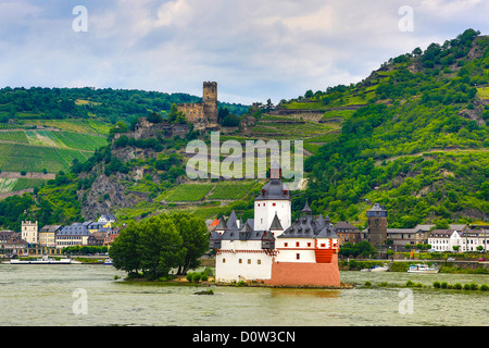 Deutschland, Europa, Reisen, Rhein, Rhein, Tal, Fluss, Pfalz Bei Kaub, Burg Gutenfels, Pfalz, Landwirtschaft, Biegung, Rhein, Schiff, Stockfoto