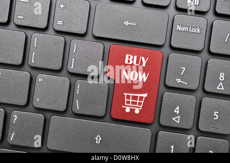 Kaufen Sie jetzt auf Tastatur Stockfoto