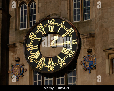Clock Trinity College, Cambridge, UK Stockfoto