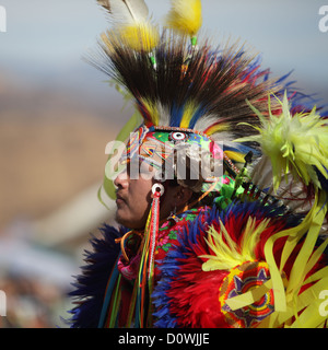 SAN BERNARDINO, Kalifornien - 13 Oktober: The San Manuel Band der Indianer halten ihre jährliche Pow Wow in San Bernardino, 2012 Stockfoto