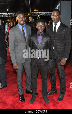 1. Dezember 2012 - Los Angeles, Kalifornien, USA - Kwame Boateng; Kwesi Boakye; Kofi Siriboe besuchen UNCF ein Abend der Sterne 2012 1. Dezember 2012 im The Pasadena Convention Center, Pasadena,California.U.S.A. (Kredit-Bild: © TLeopold/Globe Photos/ZUMAPRESS.com) Stockfoto