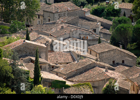 Historischen mittelalterlichen Dorf Saint Guilhem le Desert, Herault, Languedoc-Roussillon, Frankreich, Europa Stockfoto
