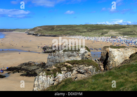 Blick auf den Surf-Strand, Perranporth Dorf; Cornwall Grafschaft; England; UK Stockfoto