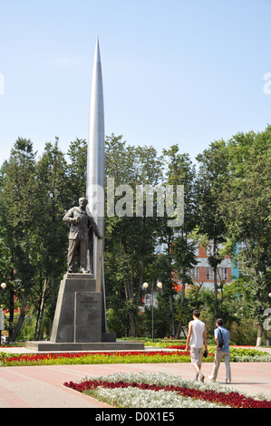Denkmal für K. Tsiolkovskiy in Kaluga, Russland Stockfoto