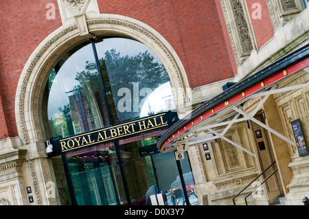Außen an der Royal Albert Hall in London, England, Großbritannien Stockfoto