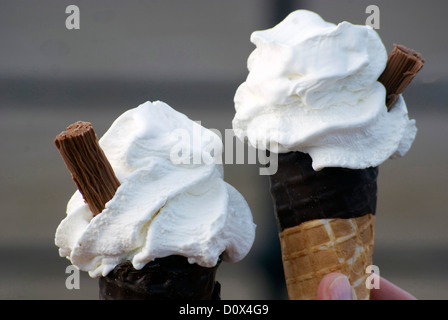 Zwei 99 Flocke-Eis Stockfoto