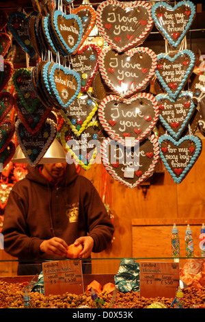 Stall auf dem jährlichen Weihnachtsmarkt der Birmingham, bezeichnet der Frankfurt Christmas Market Birmingham. Stockfoto