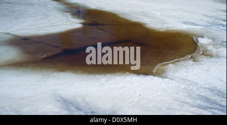 Loch im Eis Stockfoto