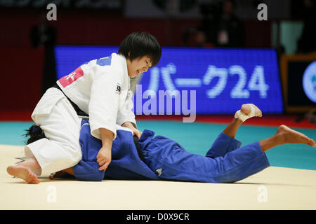 Haruna Asami (JPN), 30. November 2012 - Judo: Grand-Slam-Tokio 2012, Frauen 48 kg Klasse Finale im Yoyogi 1. Gymnasium, Tokio, Japan. (Foto von Yusuke Nakanishi/AFLO SPORT) [1090] Stockfoto