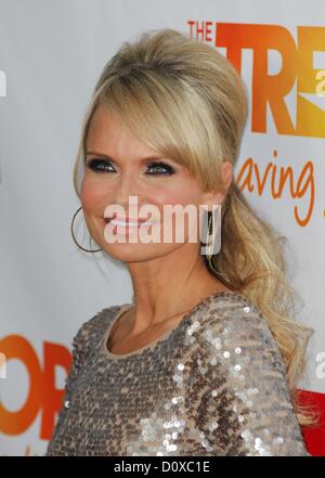 Los Angeles, Kalifornien. 2. Dezember 2012. Kristin Chenoweth im Ankunftsbereich für The Trevor Project 2012 Trevor Live präsentiert von Audi und Wells Fargo, Hollywood Palladium, Los Angeles, CA 2. Dezember 2012. Foto von: Elizabeth Goodenough/Everett Collection Stockfoto