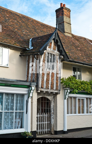 Ein Beispiel für die alte Architektur in das Dorf Debenham in Suffolk. Hier folgt eine typische Tudor-Stil. Stockfoto