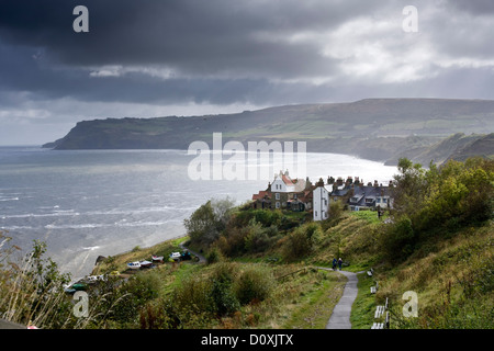 Mit Blick auf Robin Hoods Bay, von der Cleveland-Art. Stockfoto