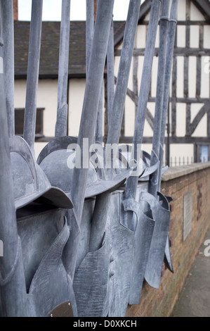 Englischer Bürgerkrieg Zahlen in der Nähe von der Kommandantur auf Sidbury Brücke, Worcester, England, UK Stockfoto