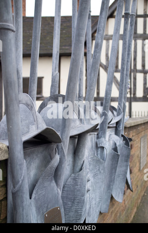 Englischer Bürgerkrieg Zahlen in der Nähe von der Kommandantur auf Sidbury Brücke, Worcester, England, UK Stockfoto