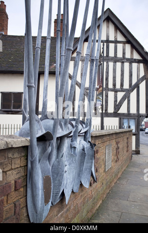 Englischer Bürgerkrieg Zahlen in der Nähe von der Kommandantur auf Sidbury Brücke, Worcester, England, UK Stockfoto