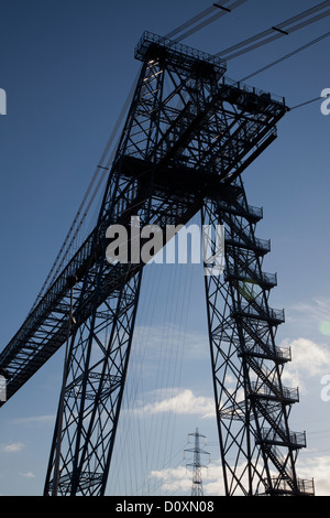 Die alten Schwebefähre über Fluss Usk in Newport, Gwent, Wales Stockfoto