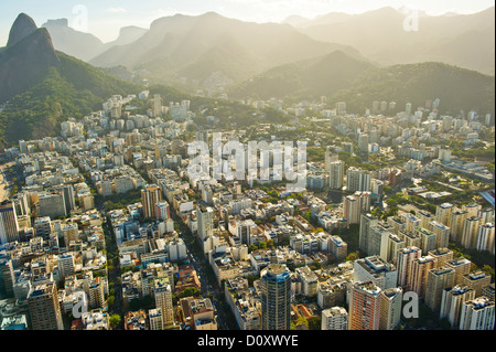 Luftaufnahme der Bezirke von Rio De Janeiro, Brasilien Stockfoto