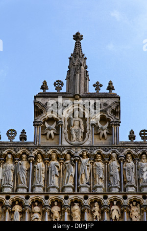 Nahaufnahme von der Fassade der Kathedrale von Wells, Wells, Somerset, England Stockfoto