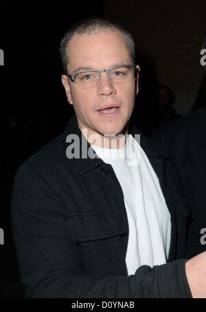 New York, USA. 3. Dezember 2012. Matt Damon unterwegs für Promi-Schnappschüsse - Mo, SoHo, New York, NY 3. Dezember 2012. Foto von: Derek Sturm/Everett Collection Stockfoto