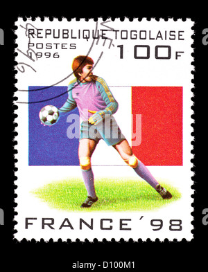 Briefmarke aus Togo Darstellung einen Fußball-Torwart für die WM 1998 in Frankreich ausgestellt. Stockfoto