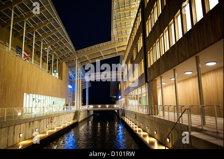 Das Astrup Fearnley Museet gebaut von Renzo Piano auf Tjuvholmen Insel in Oslos Waterfront präsentiert zeitgenössische Kunst. Stockfoto