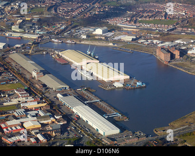 Luftaufnahme von Birkenhead Docks, Merseyside, North West England Stockfoto