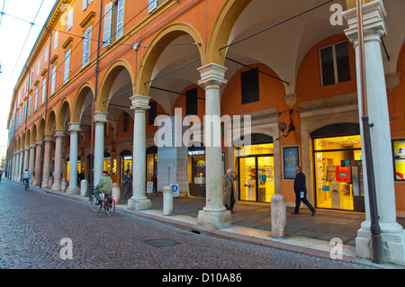 Via Emilia Straße zentrale Modena Stadt Emilia-Romagna Region Italien Mitteleuropa Stockfoto