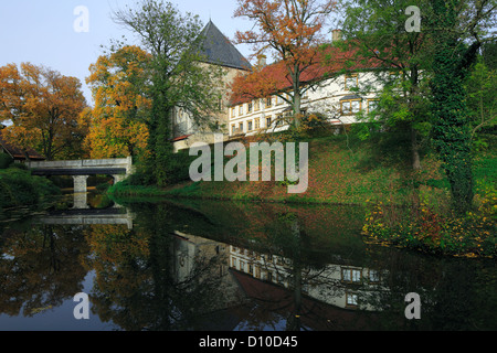 Wasserschloss Rheda in Rheda-Wiedenbrueck, Ostwestfalen-Lippe, Nordrhein-Westfalen Stockfoto